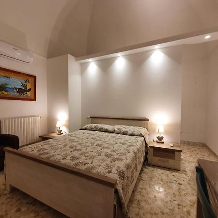 콘베르사노 Stella Maris B&B 외부 사진