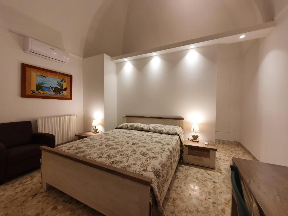콘베르사노 Stella Maris B&B 외부 사진