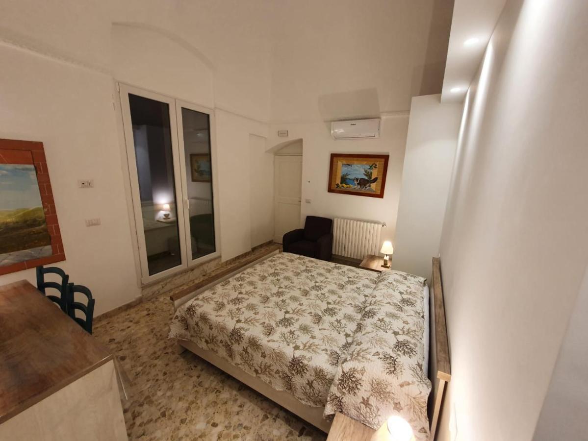 콘베르사노 Stella Maris B&B 외부 사진