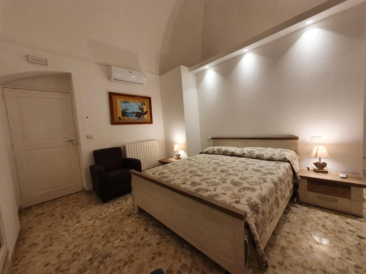 콘베르사노 Stella Maris B&B 외부 사진